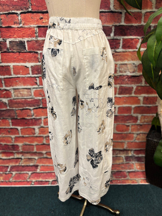 Neutral Bloom Linen Crop Pant