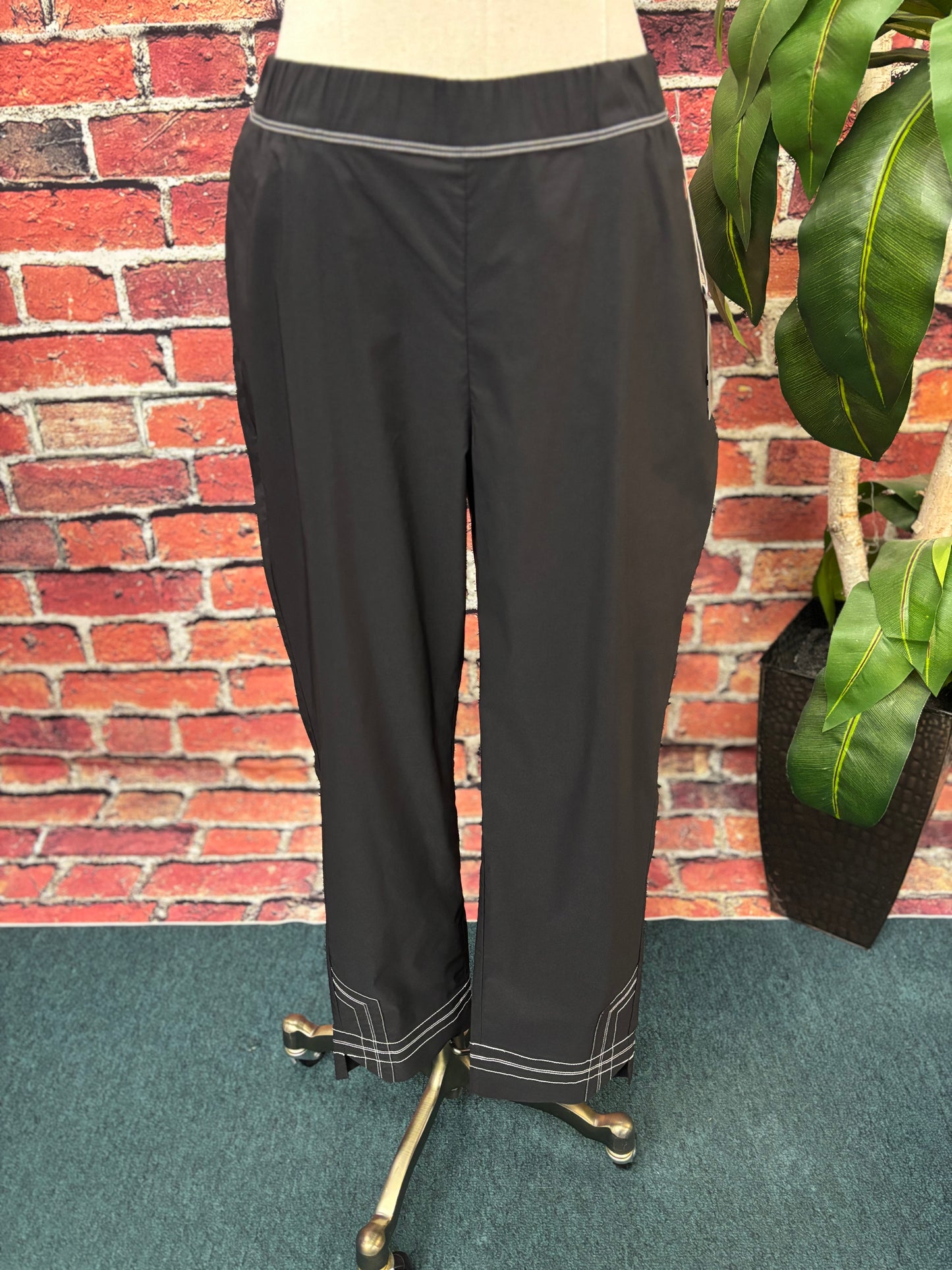 Cool Tech Easy Crop Pant *FINAL SALE*
