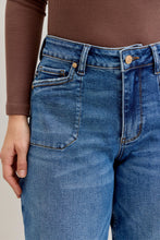 Load image into Gallery viewer, Judy Blue HW Soft Barrel Stitch Thru Pocket
