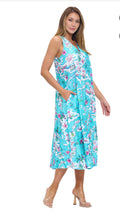 Load image into Gallery viewer, Estrella Midi Dress
