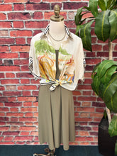 Load image into Gallery viewer, Sleeveless Flared Dress
