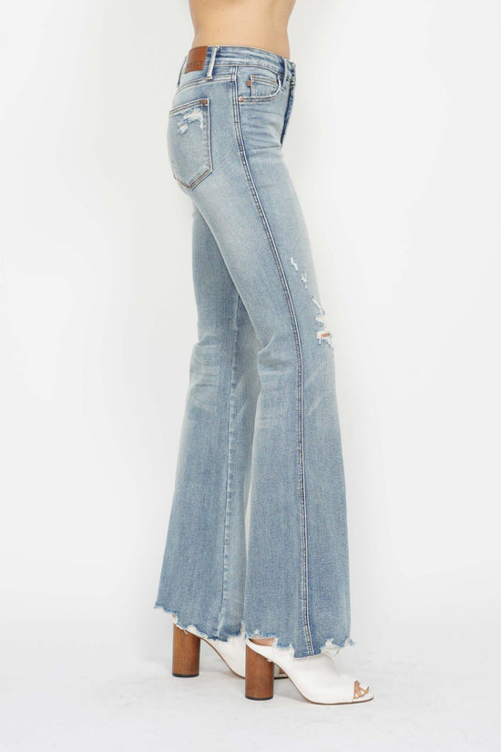 Judy Blue Mide Rise Tummy Control Destroy Flare
