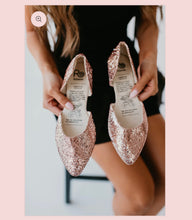 Load image into Gallery viewer, Rollasole Sparkling Rose Mule
