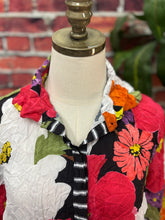Load image into Gallery viewer, Siesta Floral Crinkle Crepe Button Front
