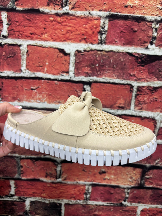 Sand Bow Comfort Mule