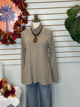 Load image into Gallery viewer, Patterson Blouse
