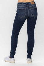 Load image into Gallery viewer, Judy Blue Mid Rise Vintage Raw Hem Skinny
