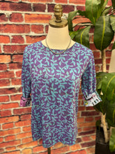 Load image into Gallery viewer, Reversible Printed Crewneck Top
