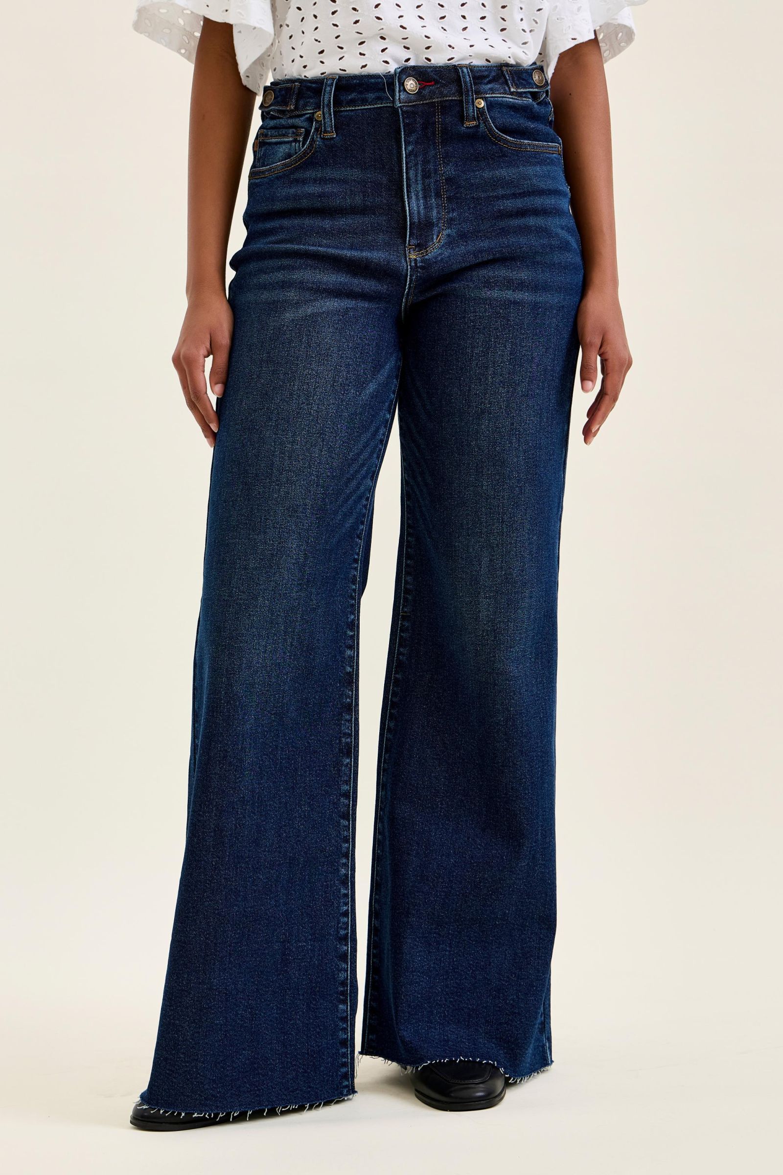 Judy Blue HW Retro Wide w/ Adjustable WB Tabs + Raw Hem
