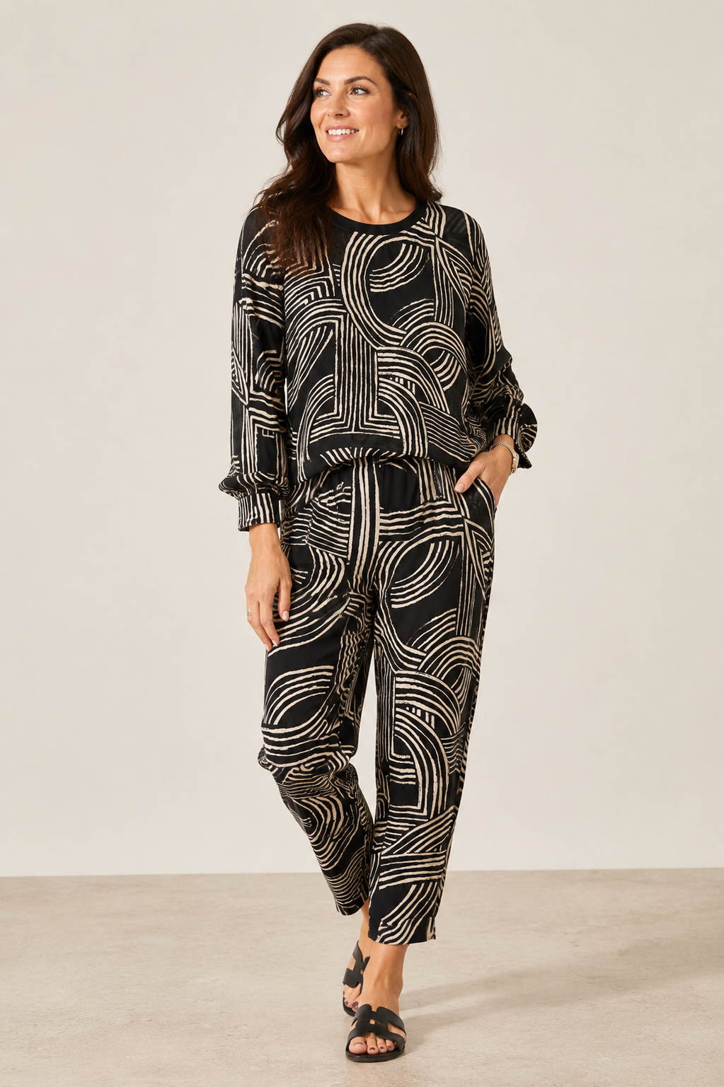 Johnna Woven Print Pant