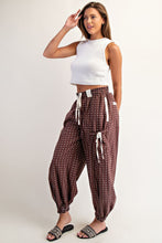 Load image into Gallery viewer, Soft Washed Micro Diamond Striped Joggers

