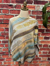 Load image into Gallery viewer, Made in Italy Artistic Lightweight Sweater
