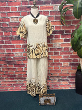 Load image into Gallery viewer, On The Right Path Pant
