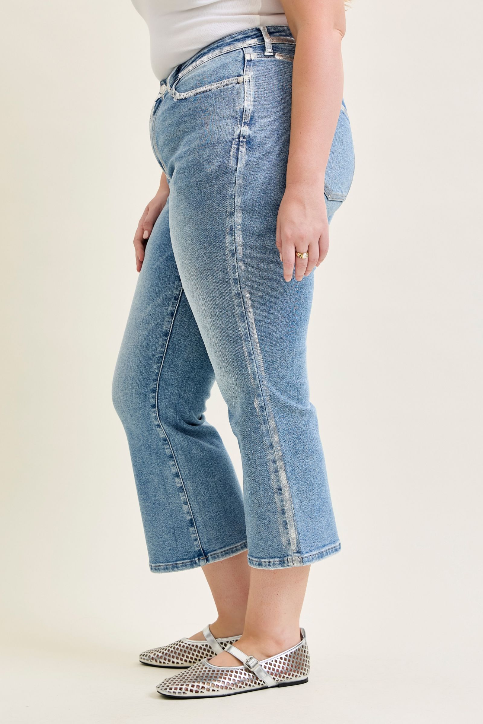 Judy Blue MR Kick Flare + Foiled Seams