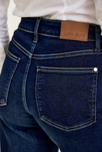 Load image into Gallery viewer, Judy Blue Lux Retro Wide Leg Pant

