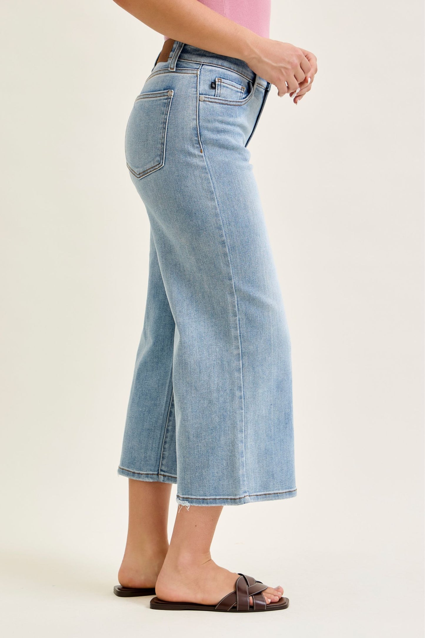 Judy Blue Mid-Rise Wide Crop