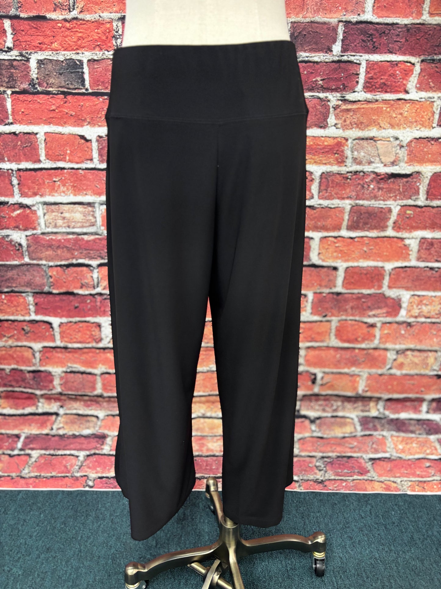 On The Go Wide Leg Capri