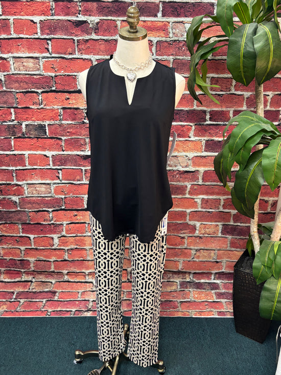 Sleeveless Key Hole Top