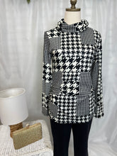 Load image into Gallery viewer, Stealth Top
