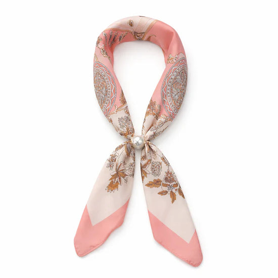 Scarf With Magnetic Pearl