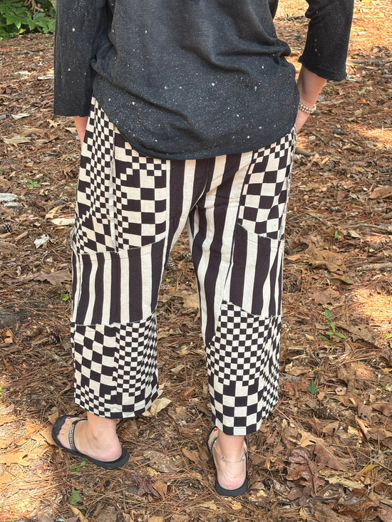 Black Checkered Barrel Pant