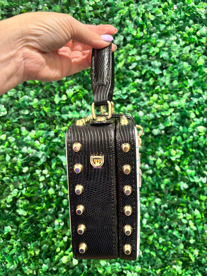 Love and Wi-Fi Purse
