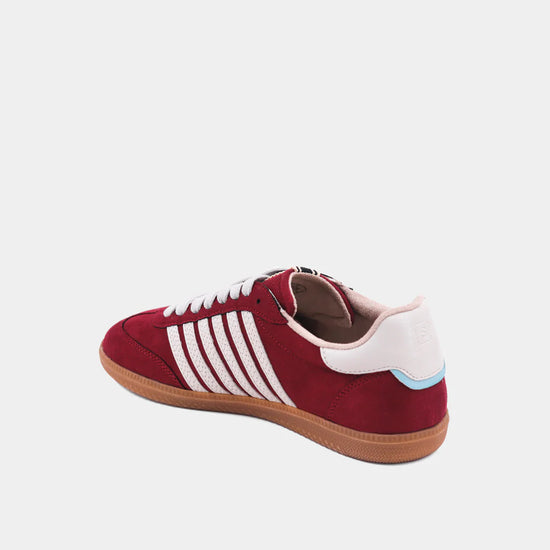 Stevie Sneaker
