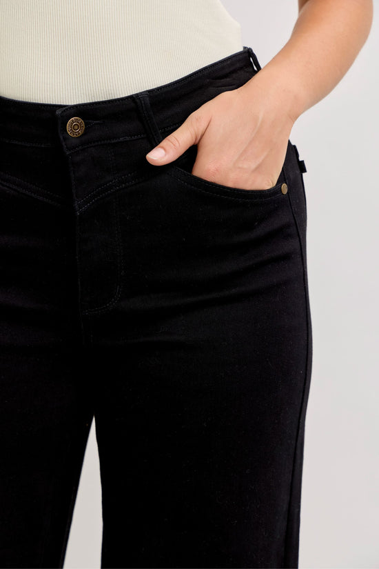 Judy Blue HW Retro Wide W/Front Yoke