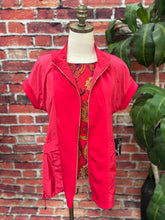 Load image into Gallery viewer, Melon Sculpt Mix Media Vest

