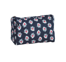 Load image into Gallery viewer, Quilted Print Case
