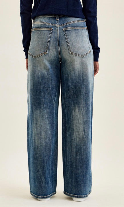 Judy Blue HW Wilhelmina Baggy MD Vintage Blast