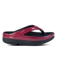 Load image into Gallery viewer, Oofos OOMega Luxe Thong
