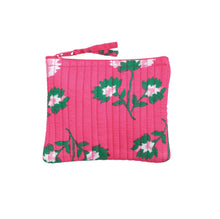 Load image into Gallery viewer, Quilted Print Small Case
