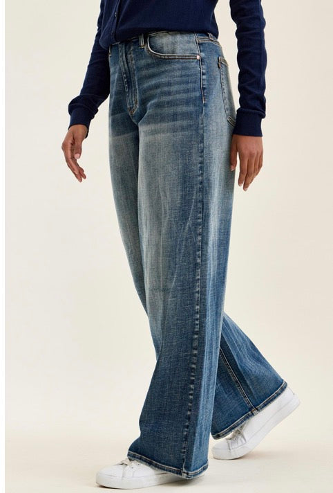 Judy Blue HW Wilhelmina Baggy MD Vintage Blast