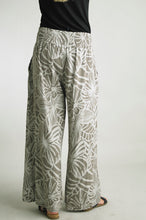 Load image into Gallery viewer, Hillary Palazzo Pant

