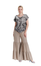 Load image into Gallery viewer, Oh My Gauze Grace Top

