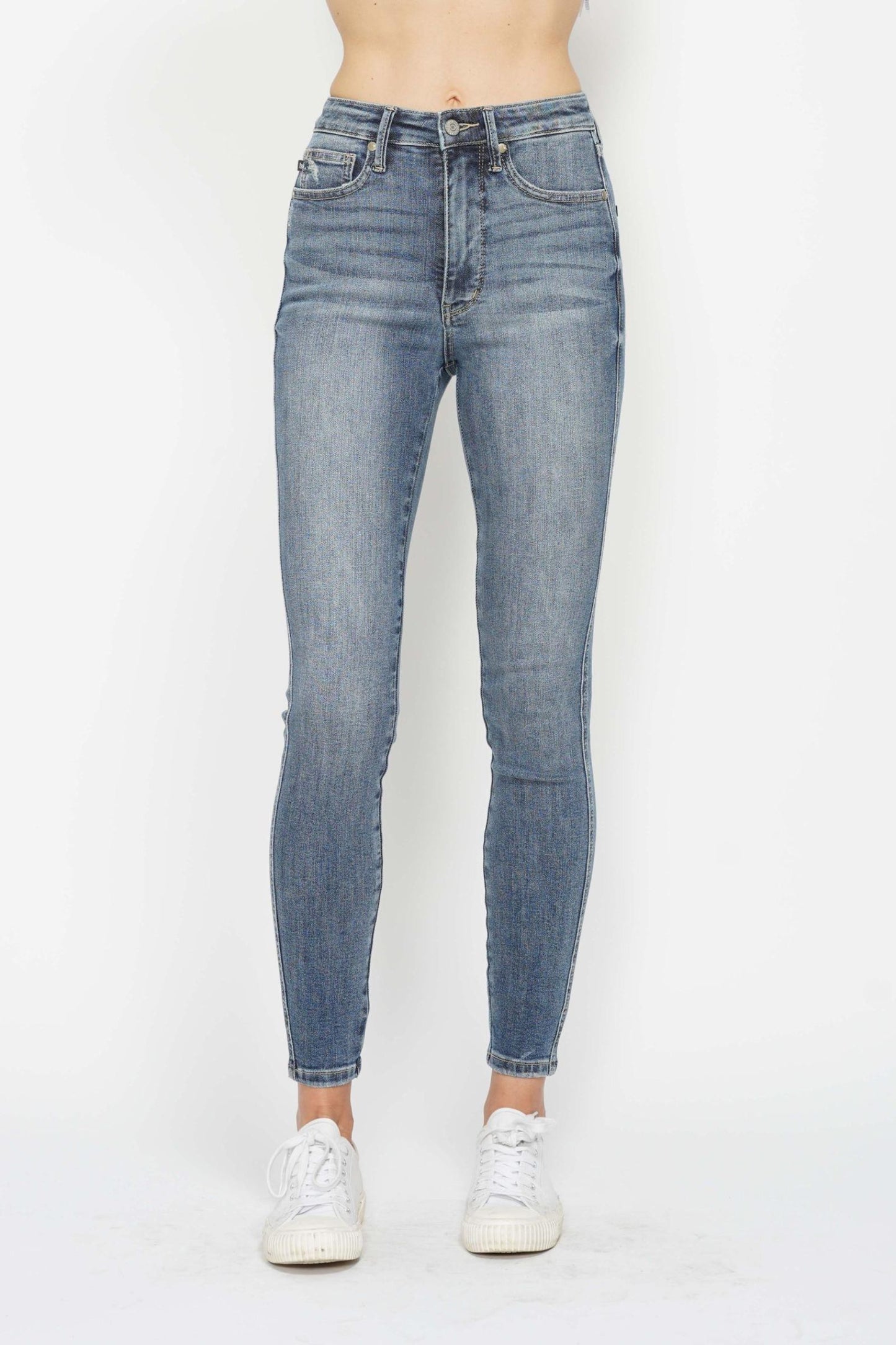 Judy Blue Tummy Control Contrast Wash Skinny *FINAL SALE*