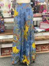 Load image into Gallery viewer, Free Spirit Palazzo Pants
