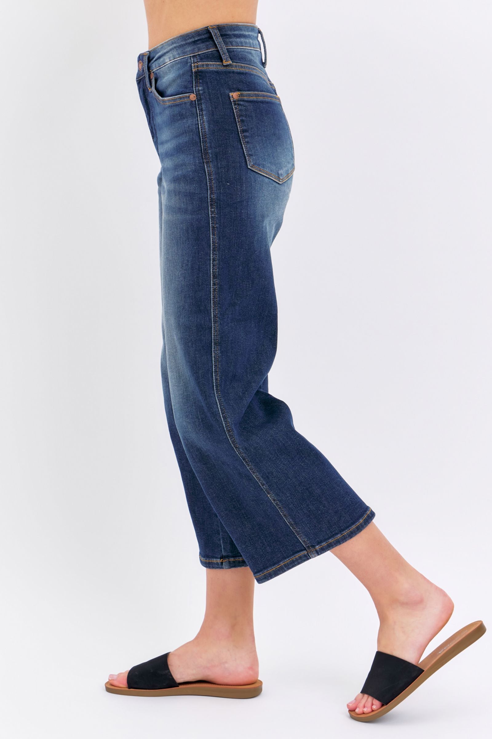 Judy Blue Mid Rise Tummy Control Crop Wide