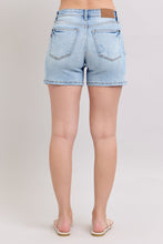 Load image into Gallery viewer, Judy Blue MR Vintage Wash Dad Shorts
