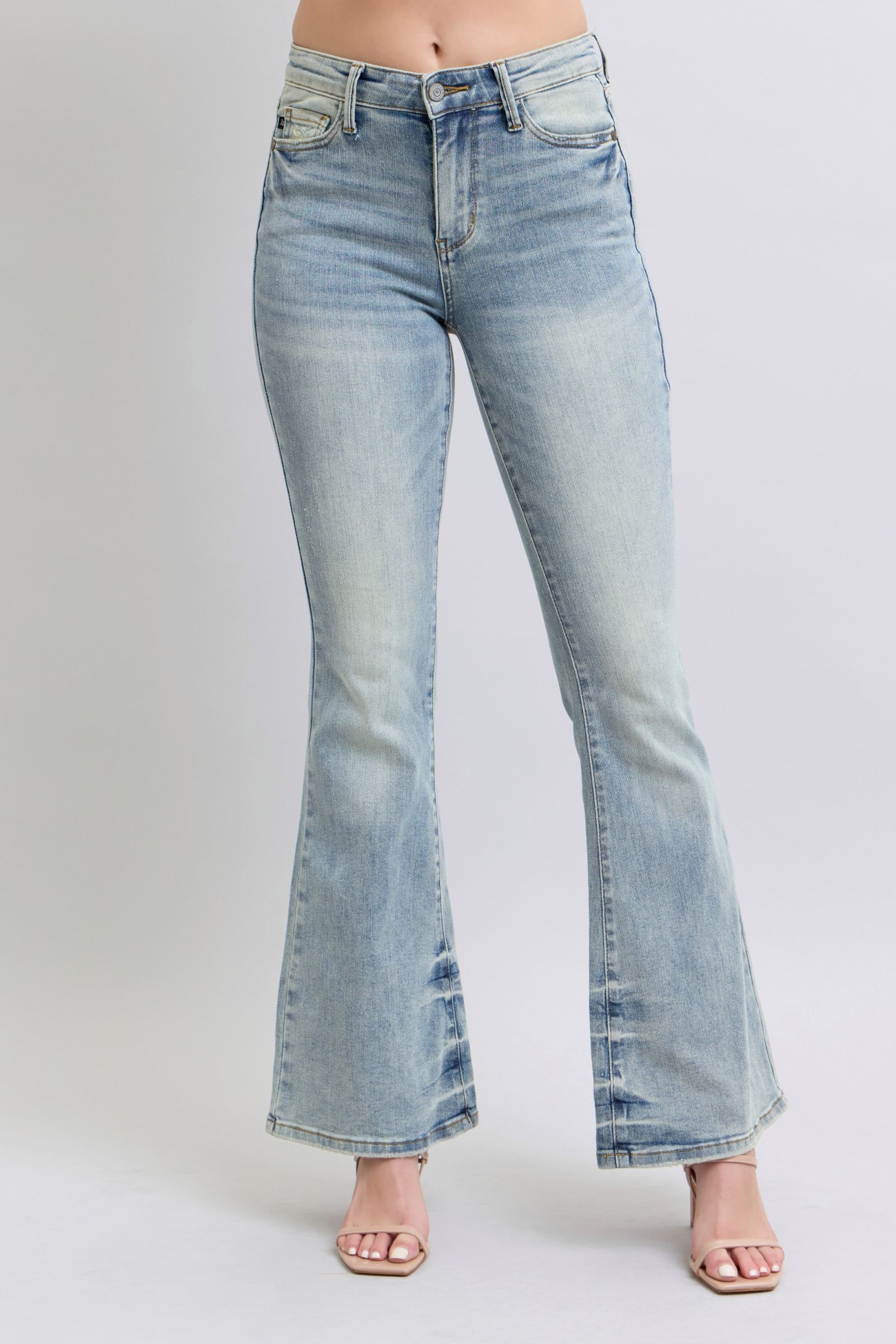 Judy Blue Mid Rise Pin Tail Detail Flare