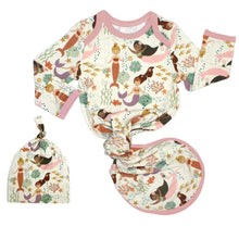 Load image into Gallery viewer, Hat and Gown Gift Set
