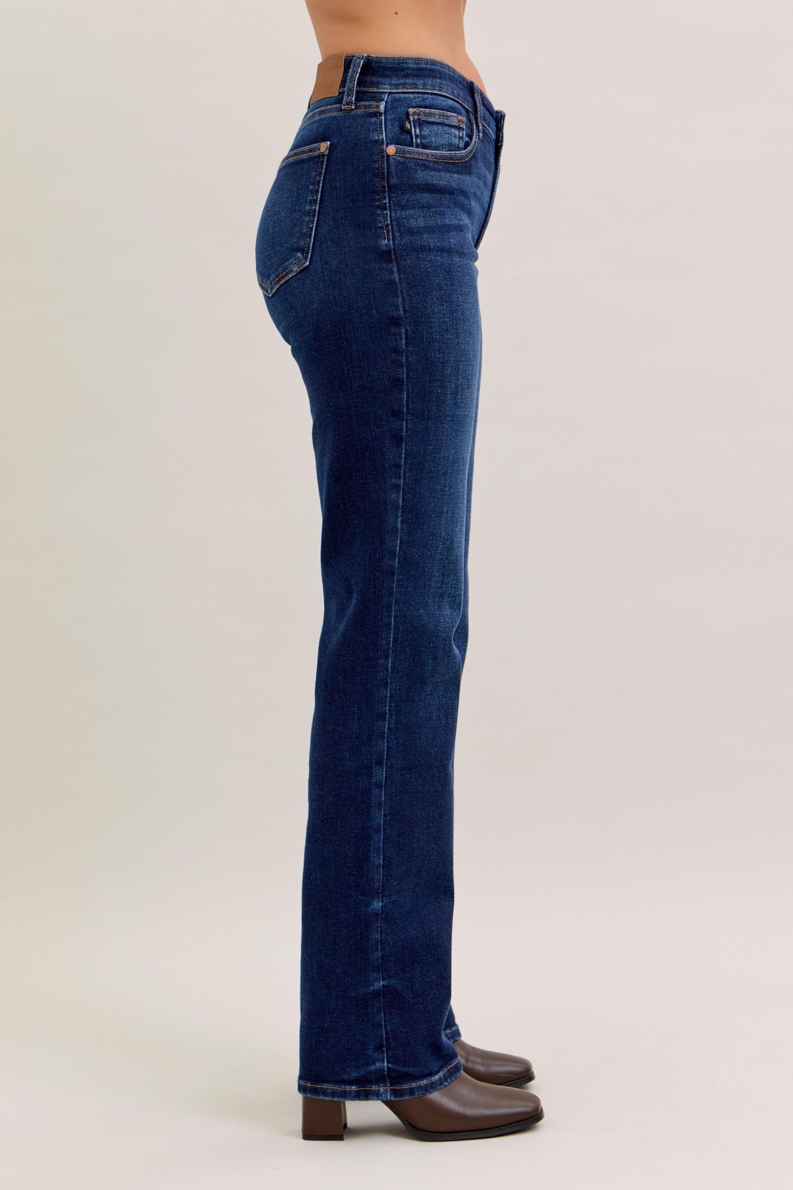 Judy Blue Mid Rise Straight