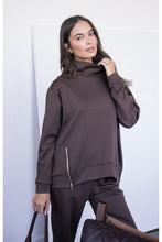 Load image into Gallery viewer, Weekend Ready Top
