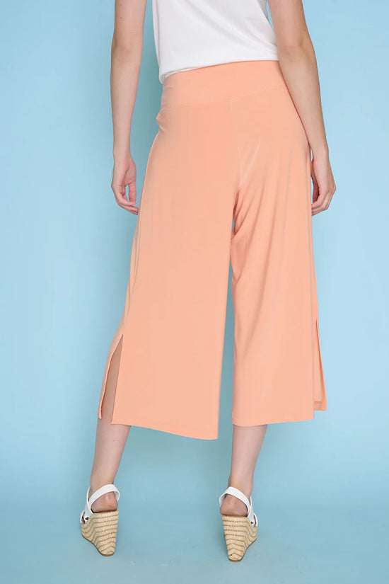 On The Go Wide Leg Capri