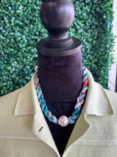 Load image into Gallery viewer, Twisted Scarf Necklace W/Magnetic Pearl
