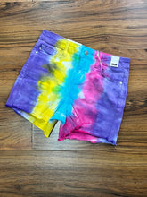 Load image into Gallery viewer, High Waist Dip Dye Cut Off Shorts
