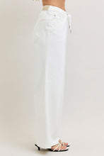 Load image into Gallery viewer, Judy Blue HW Featherweight Palazzo Elastic WB
