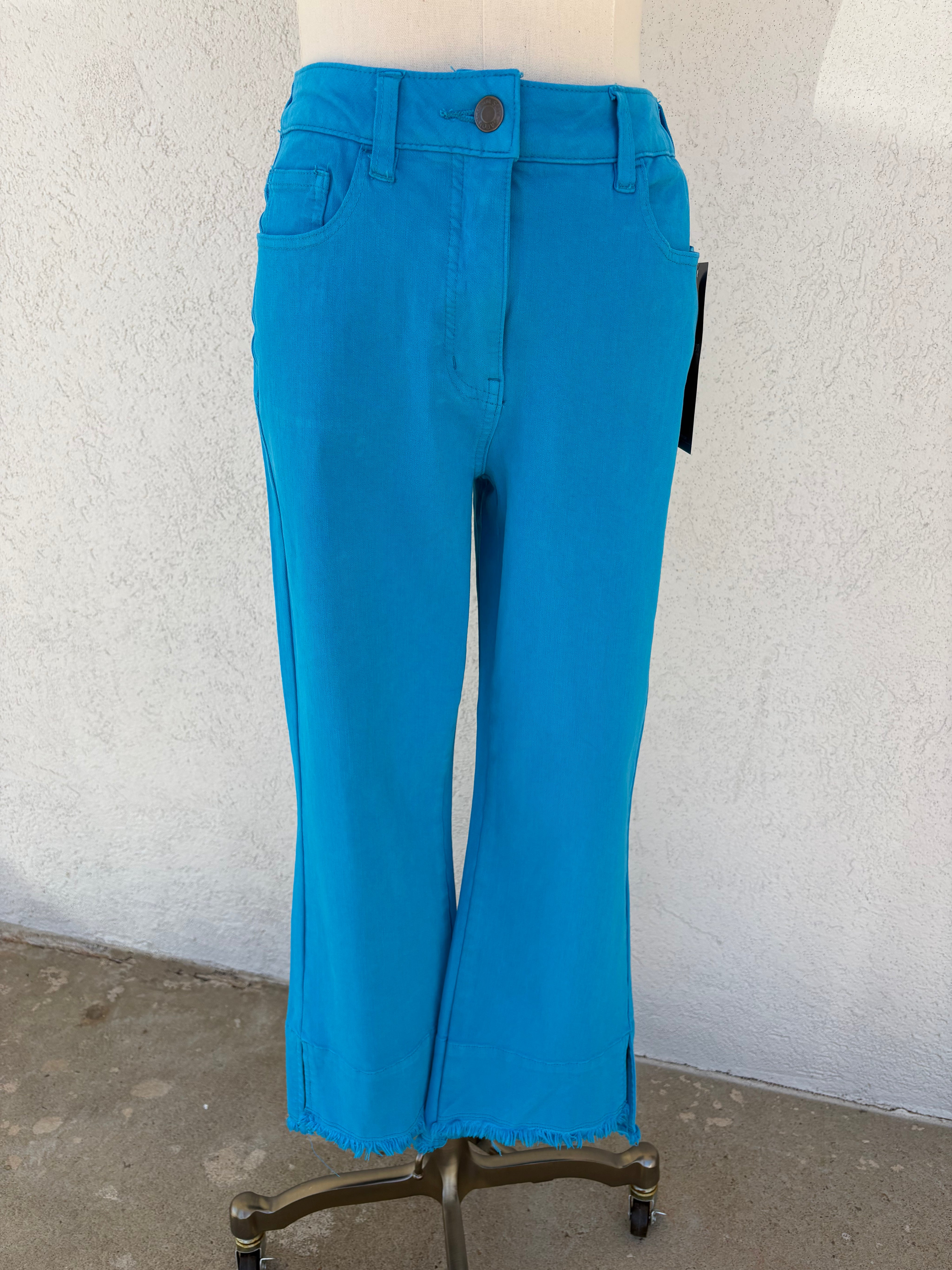 Raw Hem Crop Pant
