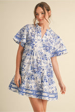 Load image into Gallery viewer, Layla Dress
